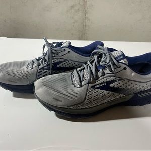 Brooks adrenaline 21 size 13